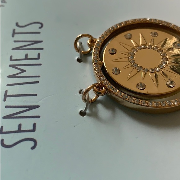 3/$10 NWT twisty pendant - Picture 5 of 5